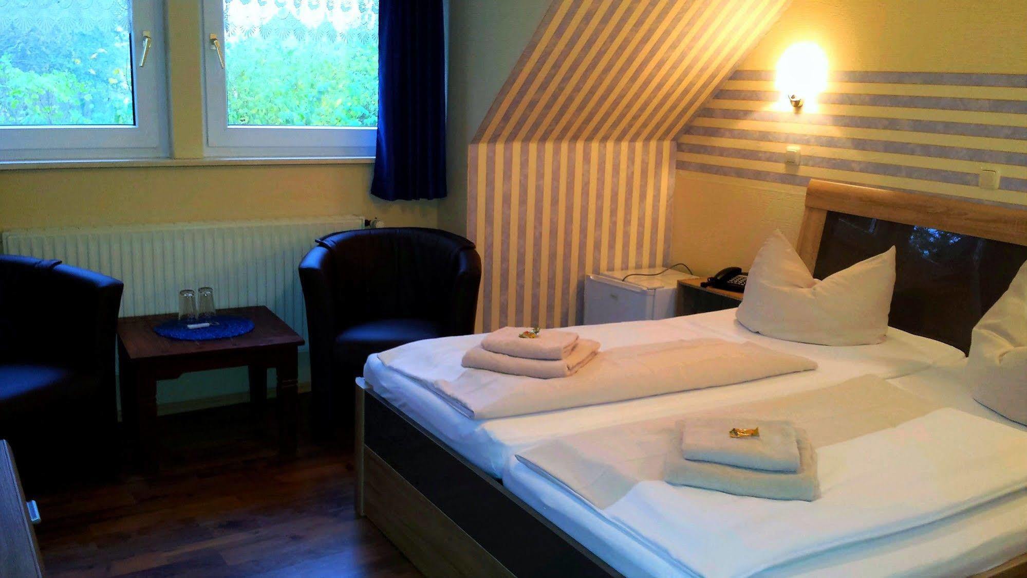 Hotel Up Diek Carolinensiel Esterno foto